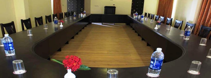 2241/juSTa Lake Nahargarh Palace - Chittorgarh 07.jpg